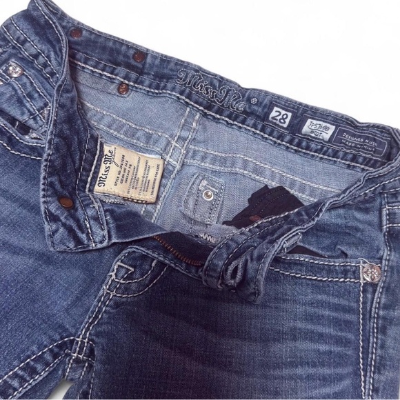 Miss Me Boot Cut Jeans with Fleur Design - Picture 3 of 3